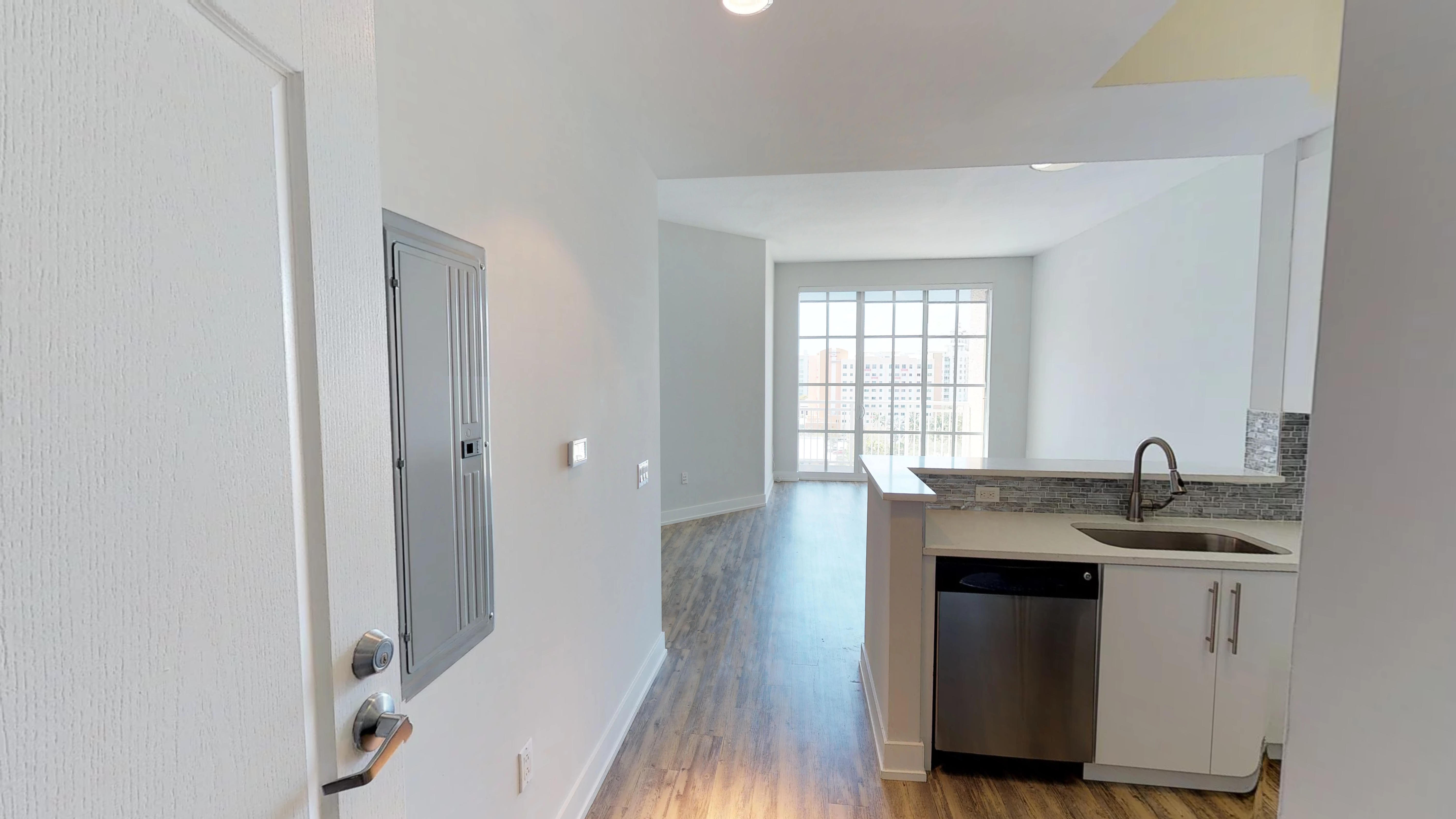 Whitney Penthouse 1 Bed with Den,410 Evernia Street,West Palm Beach,33401